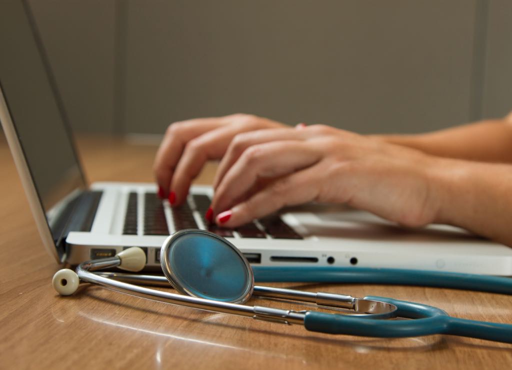 Как оформить ДМС для сотрудников